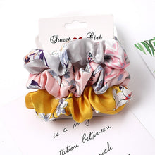 Load image into Gallery viewer, 3Pcs Vintage Scrunchie Set Elastic Hair Bands - Astrata Trial Store