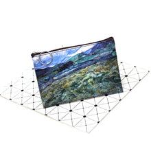 Load image into Gallery viewer, Classic Print Creative Coin Purse - Astrata Trial Store
