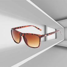 Load image into Gallery viewer, Vintage Luxury Sunglasses - Astrata Trial Store
