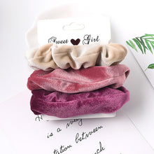 Load image into Gallery viewer, 3Pcs Vintage Scrunchie Set Elastic Hair Bands - Astrata Trial Store
