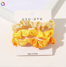 Load image into Gallery viewer, 3Pcs Vintage Scrunchie Set Elastic Hair Bands - Astrata Trial Store
